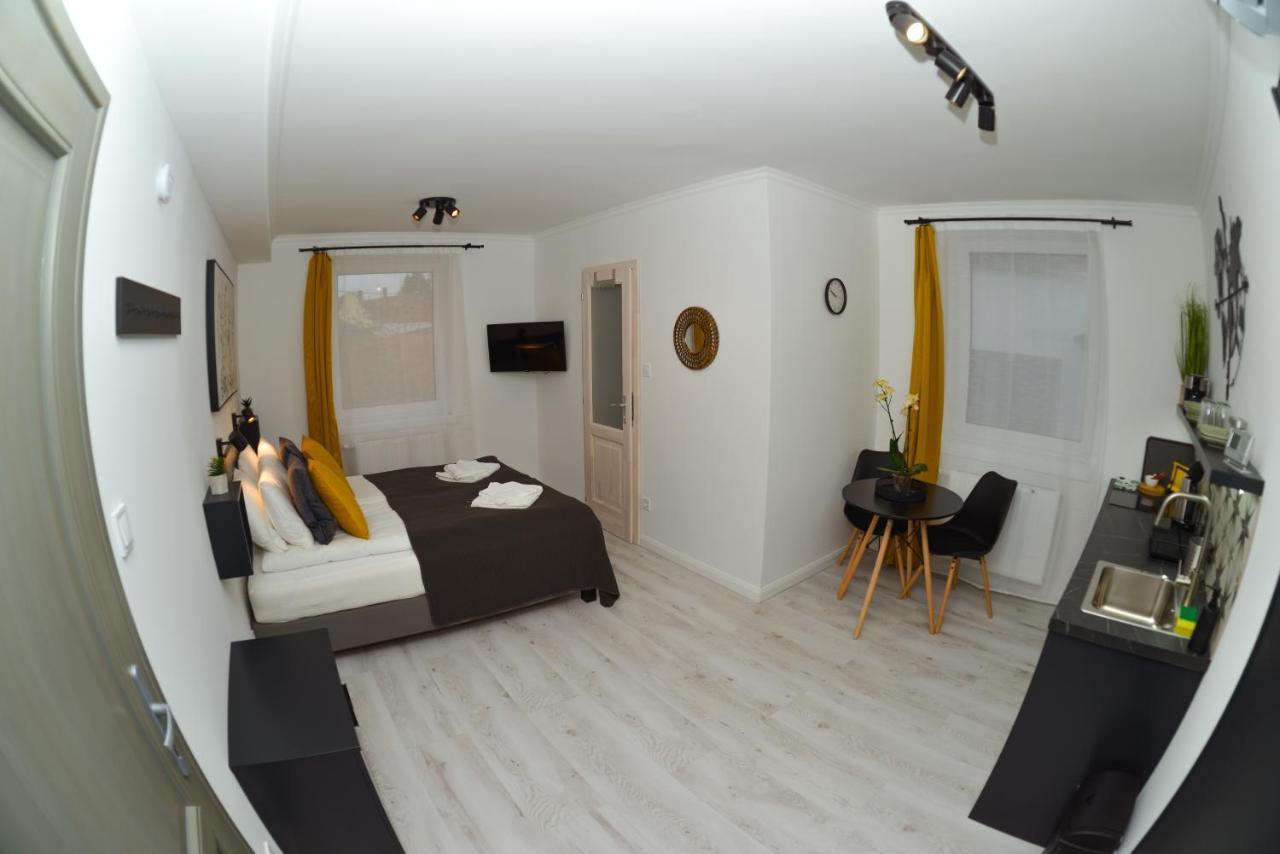 Raba92 Apartman House Luaran gambar
