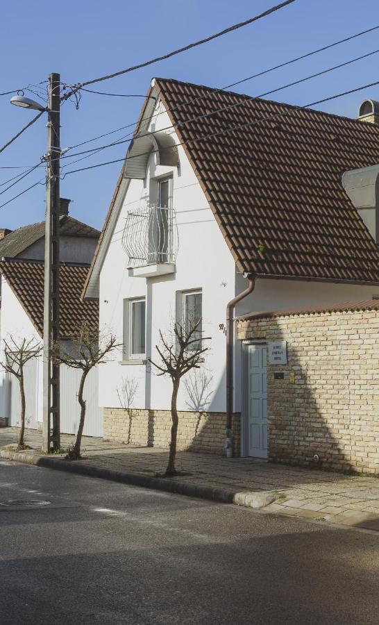 Raba92 Apartman House Luaran gambar